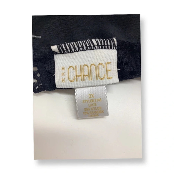 BKK Chance Intimates & Sleepwear Lace Bralette Black & White NWT - Picture 4 of 5